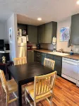Charming 3-bedroom apartment with WiFi, AC walkable to downtown La Grande