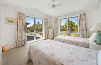 Coastal Oasis with Beach Gear Rentals and Club Access - Beautiful Retreat