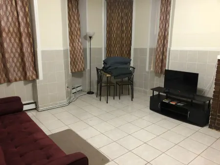 Private 1-Bedroom Apartment Only 15 Minutes to New York City Manhattan