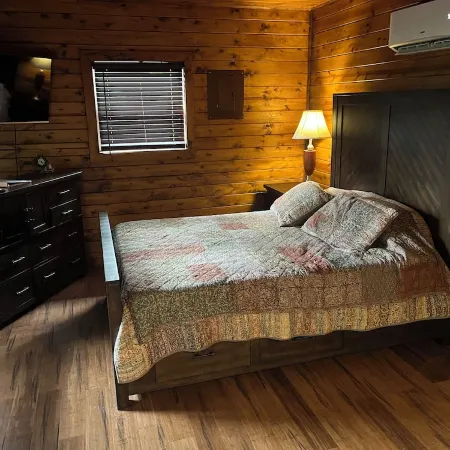 The Ponderosa Guesthouse