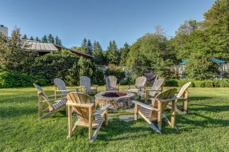 Alpine escape with  3 pools, hot tub, tennis & gym - fireplace, balcony & W/D