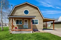 Roomy Dog-Friendly Home with Seasonal Stream - Easy Access to Outdoor Activities Hotels in der Nähe von Gunnison Valley Observatory