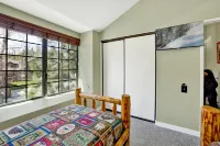 Lakeside Patio and Community Pool - Charming Modern Sanctuary