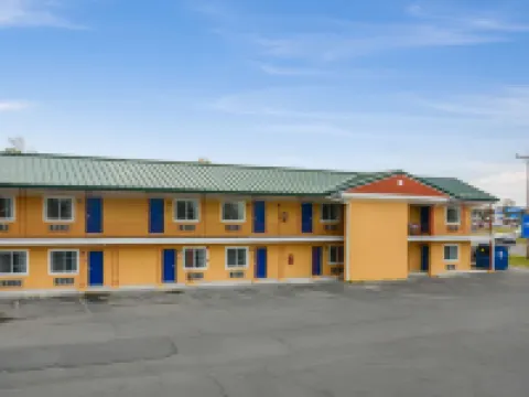 Rodeway Inn Hotels in Milford