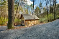 Charming Cabin with Fire Pit and Trail Access - Cozy Mountain Retreat Hotels in Gilmer County