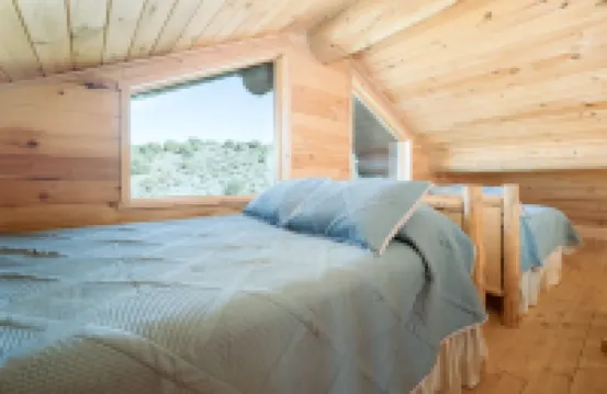 Stunning Cabin w/ Huge Deck & Amazing River Valley Views - WIFI