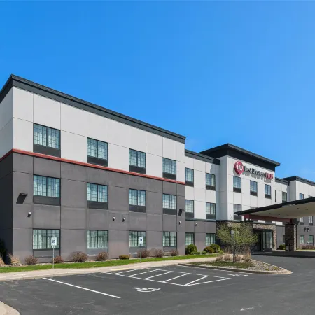 Best Western Plus New Richmond Inn Suites