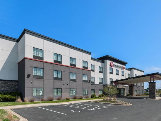 Best Western Plus New Richmond Inn  Suites