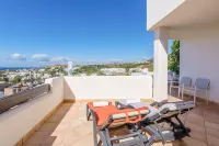 Sunset Seaview Corner with Pool - Happy Rentals - Mountain View
