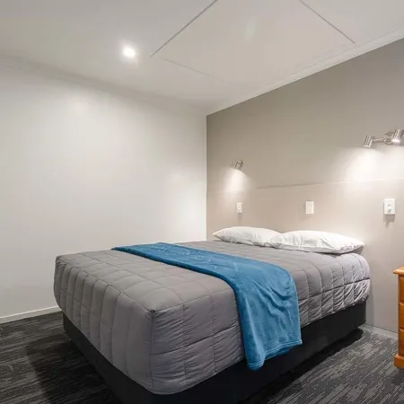 Pukekohe Motel Отели в г. Пукекохе