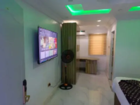 Global Signature Hotel and Resort