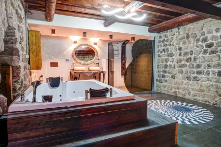 Kerem Ile Asli Hotel Отели в г. Hacilar