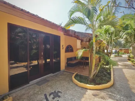 Laguna Gili Отели рядом с достопримечательностью «Водопады Сенданг-Гил и Тиу-Келеп»