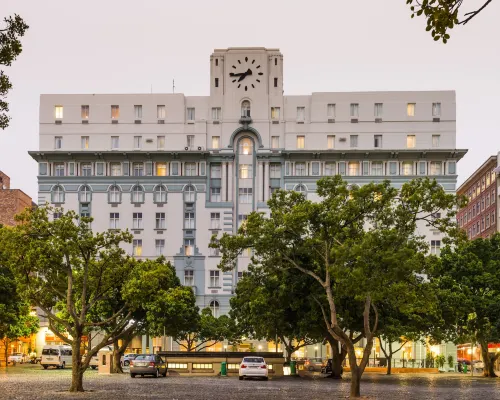 Onomo Hotel Cape Town – Inn on the Square Hotels near Palm Tree Mosque