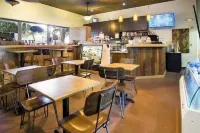 Koko度假租賃的優秀鑽石頭景觀公寓 - 翻新，免費停車!