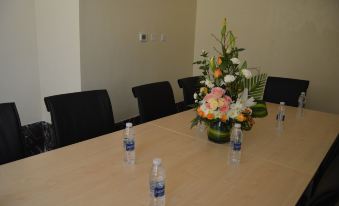 Pulse Al Jaddaf Hotel