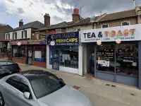 Entire 2 Bedroom House 7m To Station Hotels in Barnet