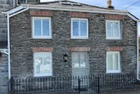 The Padstow Cottage with Breakfast at Rick Stein's Seafood Restaurant Hotels in Wadebridge