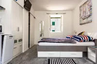 Luxury Villa Minerva Gardens