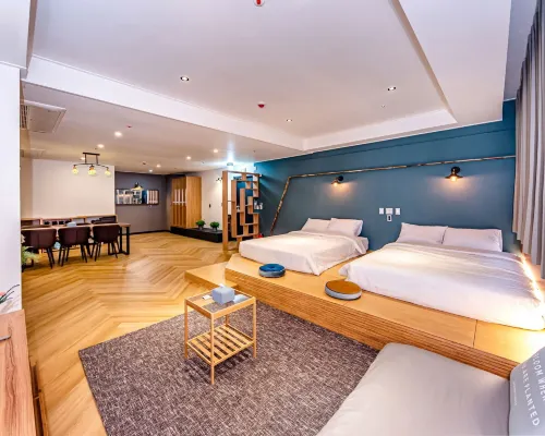 ذا جيد هوتل Hotels near تابدونغ سكوير