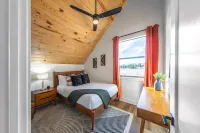 Chill Country Ranch cabin near Gruene, New Braunfels, and White Water Amp.