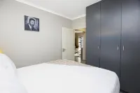 Eazy Apartment by Mall of Africa - 3-Star