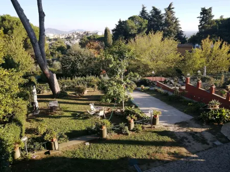 Vigna Dell'Agrifoglio Home Residence di Eugenio Azzolini Отели в г. Чистерна-Ди-Латина