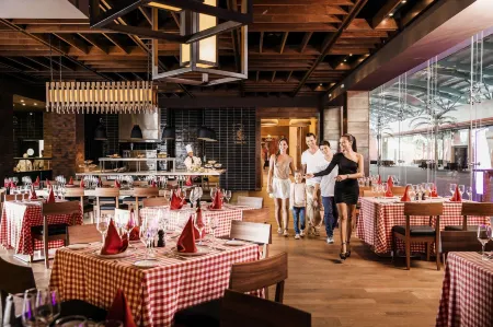 Barceló Maya Caribe - All Inclusive Отели рядом с достопримечательностью «Rockaway Bay»