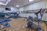 Ewan Ajman Suites Hotel - gimnasio