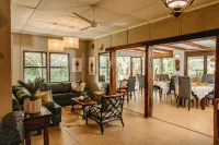 Biweda Nguni Lodge - Lodges