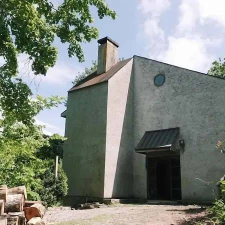 The Edelweiss Estate - Mountain Views