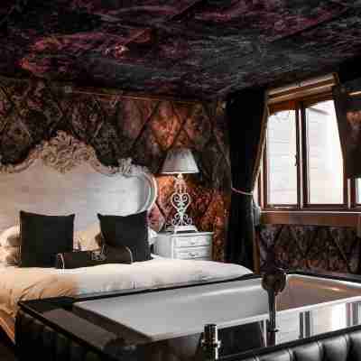 Crazy Bear Stadhampton Rooms