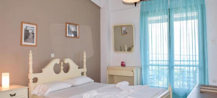 Ostria's House Hotels in Elios Proni