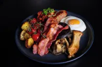 Square Townhouse - breakfast