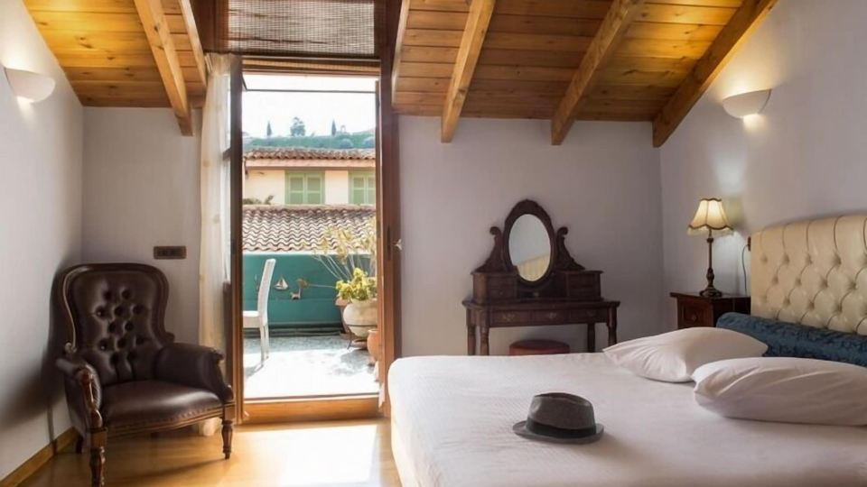 Kyveli Suites