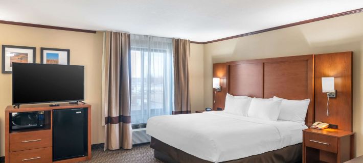 Comfort Suites Manhattan Hotels in Manhattan