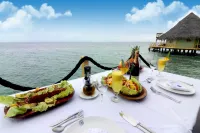 Punta Caracol Acqua Lodge - Frühstück