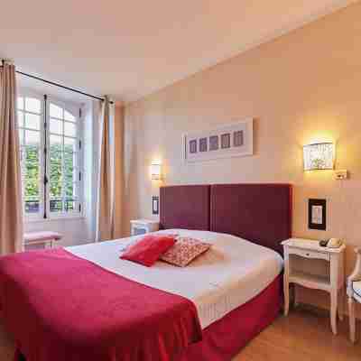 Hôtel Les Deux Magots Rooms