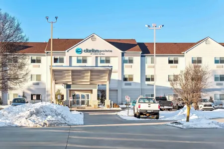 Clarion Pointe Mattoon Near University Отели в г. Маттун