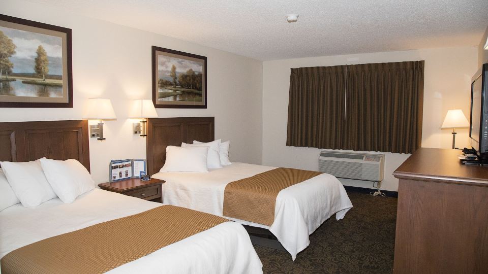 Grand Hinckley Inn