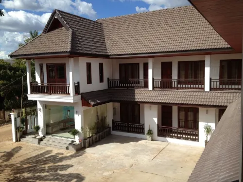 Chalouvanh Hotel - 2 Sao