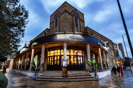 Ibis London Greenwich Отели рядом с достопримечательностью «Барьер Темзы»