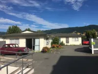 Richmond Motel and Holiday Park - Motels