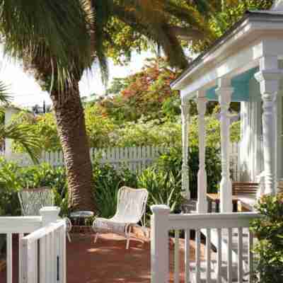 Lighthouse Hotel - Key West Historic Inns Hotel Exterior