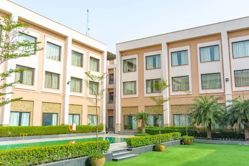 Tivoli Grand Resort Hotels in North Delhi