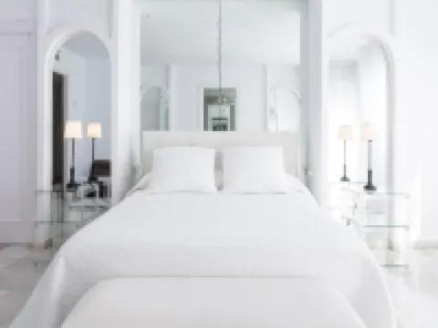 هوتل سويتس ألبايزين ديل مار فنادق في ألمونيكار