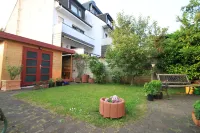 B&B am See Köln - Privatzimmer Hotels near Camping Service Bernd Bast