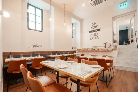 The Barrister Hotel Отели рядом с достопримечательностью «Каса-Рокка-Пиккола»