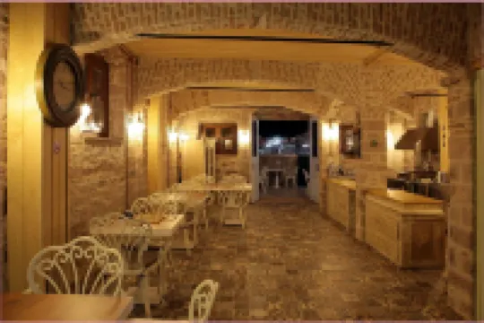 โอเลีย เลยา โฮเทล