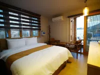 Hwangsil Tourist Hotel Hotel in zona traditional wine museum